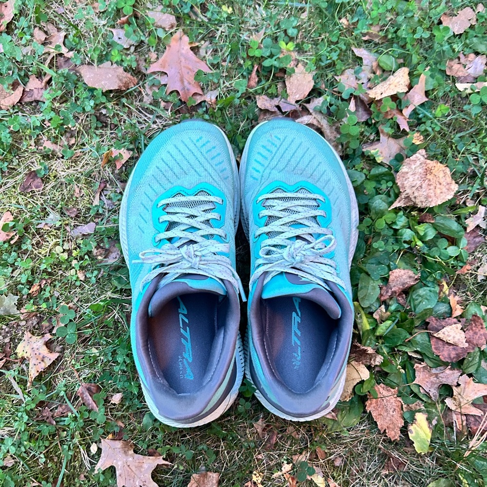 Altra Road Running Shoes - Picture 3 of 5